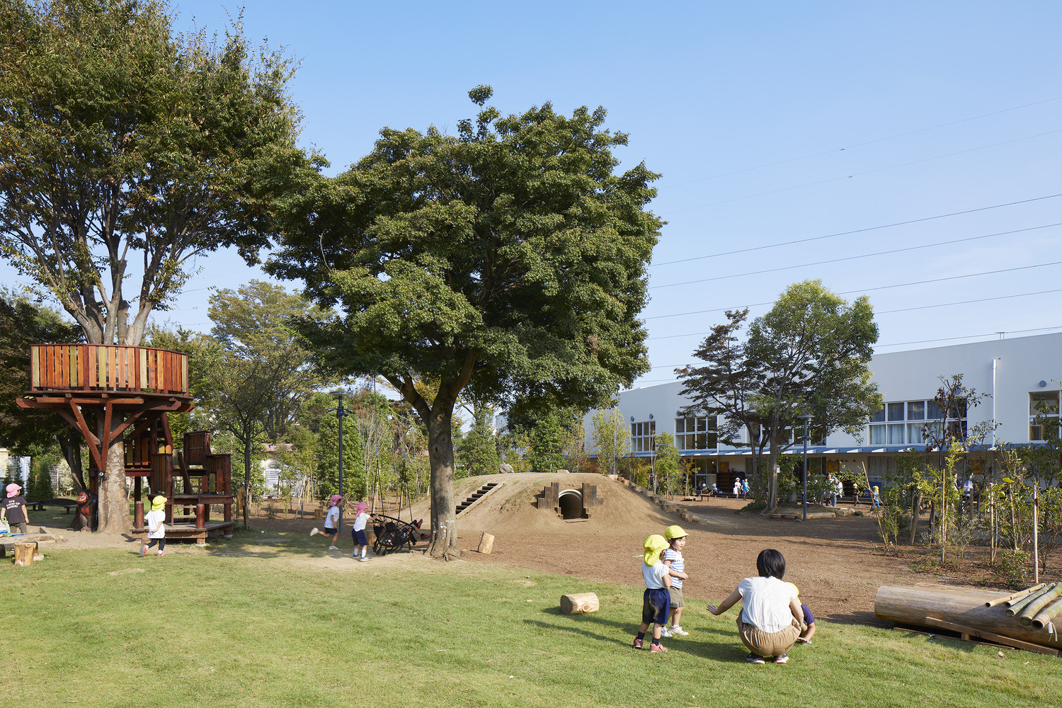 幼兒園室外環(huán)境設(shè)計要遵循哪些原則？